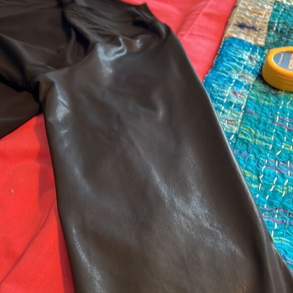 BRYN WALKER black asymmetrical top. Long sleeve. Size medium - Picture 8 of 9